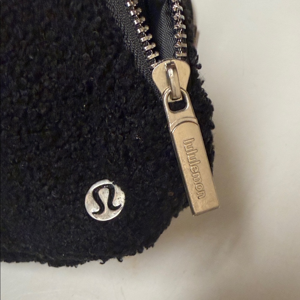 lululemon athletica Belt Bag - Picture 6 of 8